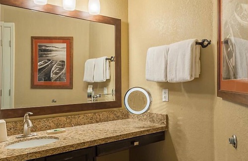 Big Cedars Resort | Amazing Paradise Point Resort in Hollister!