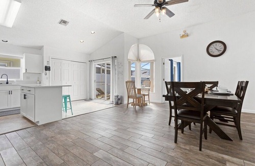 Lindfields House | Amazing Pool - Spacious 3BR House near Disney
