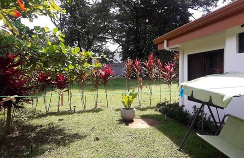 Savegre House | Amazing private Bungalow close to Manuel Antonio Beach & Park & Downtown Quepos