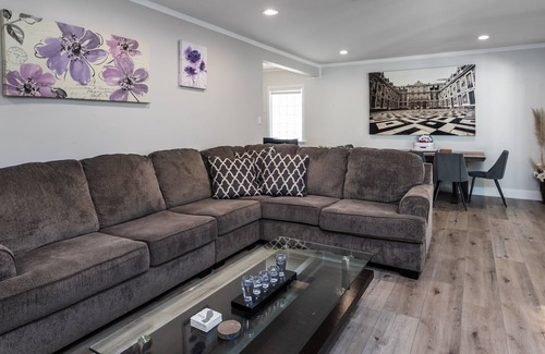 Winnetka House | Amazing Private house with POOL& 3 bedrooms in the heart of LA