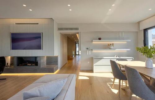 Voula House | Amazing private rooftop terrace!