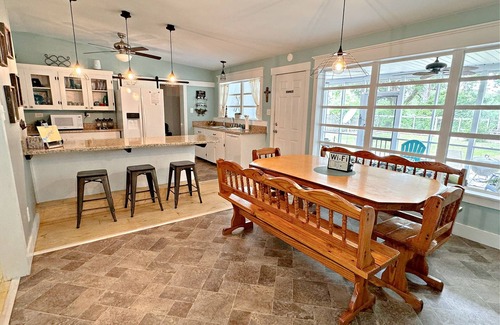 Foley House | Amazing River House! Perfect for the whole family ~ BOOK TODAY
