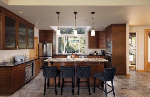Deschutes River Woods House | Amazing Riverfront on the Water- Big Sky Bend