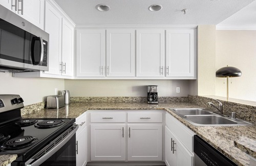 Santa Clara Apartment | Amazing Santa Clara 2BR w/W/D, Gym, Pool, walk to Safeway, by Blueground