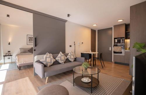 El Golf Apartment | Amazing space steps from the metro