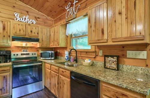 Rockbridge Cabin | Amazing Starr | Hocking Hills Cabin