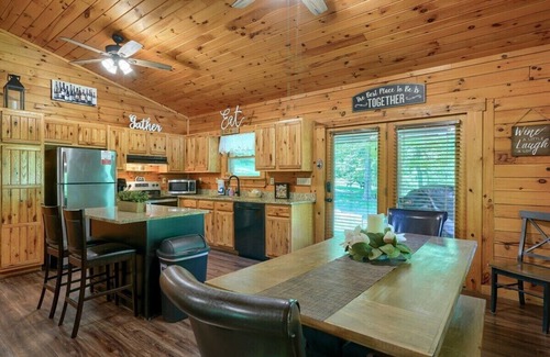 Rockbridge Cabin | Amazing Starr | Hocking Hills Cabin
