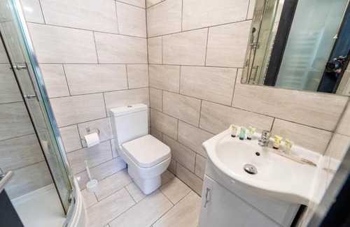 Selly Oak Apartment | Amazing studio next to the city