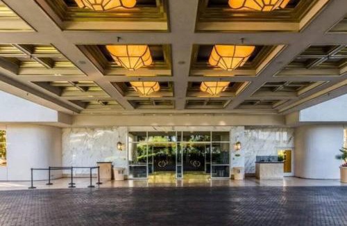 Las Vegas House | Amazing Studio No resort Fee Free Parking Strip View MGM 4607