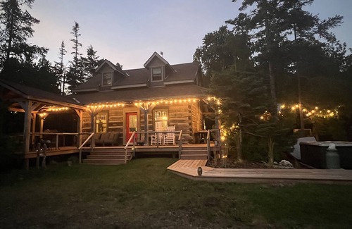 Northern Bruce Peninsula Cabin | Amazing Sunset Beach Cabin