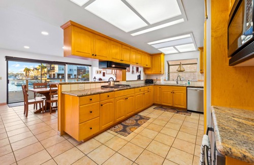 Channel Islands House | Amazing Sunset Harbor Deck Views W/Private Hot Tub