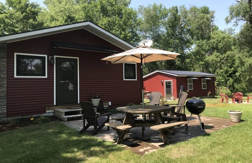 Perham House | Amazing sunsets and sunrises. Nice quiet end lot🌞