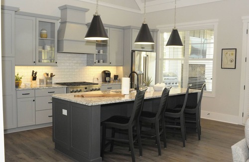 Lake Oconee Cottage | Amazing Sunsets at the Gorgeous Anchor Cottage at Cottage Cove!