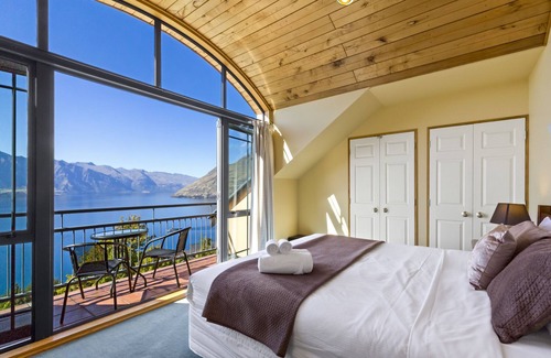 Fernhill House | Amazing View Home