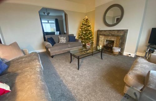 Nairn House | Amazing views across the Moray Firth, Private Suntrap Patio, 300m from the Beach, off street parking!