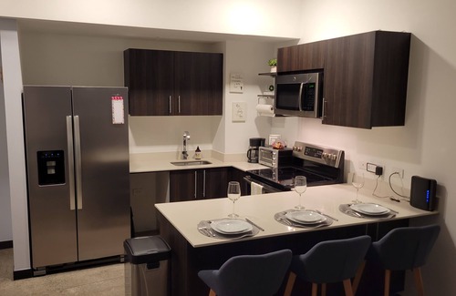 Rohrmoser Condo | Amazing views & amenities Q-BO