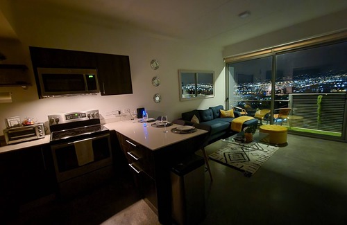 Rohrmoser Condo | Amazing views & amenities Q-BO
