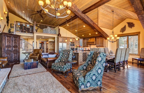 Baldy Mountain Cabin | Amazing views from this Breckenridge Mountain Lodge. Hot Tub, Fire Pit & Shuttle