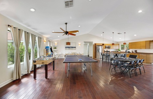 Quail Estates West Villa | AMAZING VIP VILLA ON ACRE LAND WITH 6 BEDROOMS BIG POOL, OUTDOOR KITCHE ENJOY!