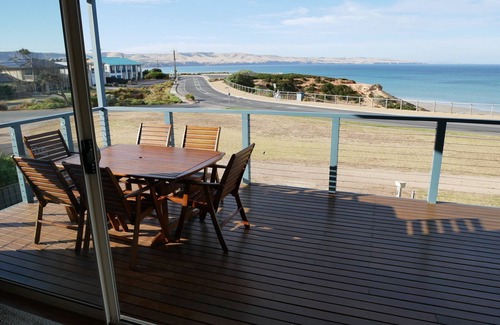 Aldinga Beach House | Amazing waterfront views 4 bedrooms 2 bathrooms NBN