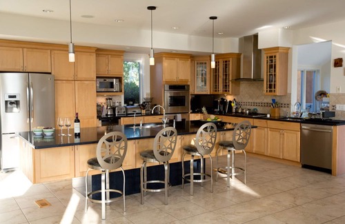 Bridgehampton House | Amazing winter get away, Gym. Hot tub. Special Offer for Dec, Jan. Feb, March