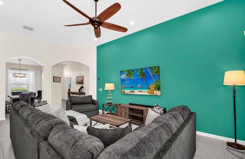 Bridgewater Crossing Villa | Amazingly Decorated 5 Bedroom 5 Bathroom Villa on Solterra