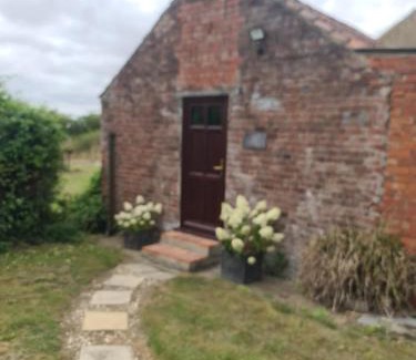 Woodhall Spa Apartment | Amazingly quiet and peaceful studio getaway.