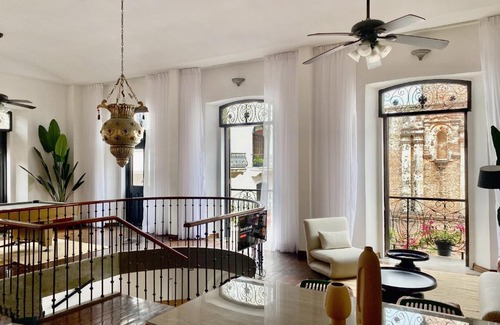 Casco Viejo Apartment | AmazINN Places Casco Viejo relaxing Views and Sound of the Sea