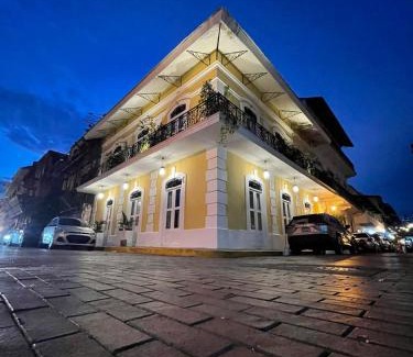 Casco Viejo House | AmazINN Places Hotel Boutique Casa Marroqui