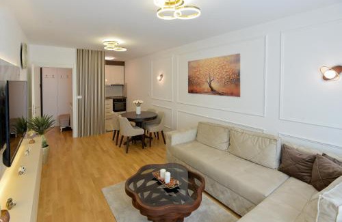 Nis Apartment | Amazon Royale Apartment