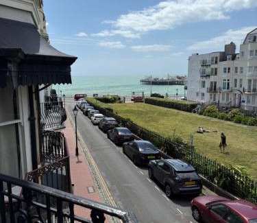 Kemptown Hotel | Ambassador Hotel