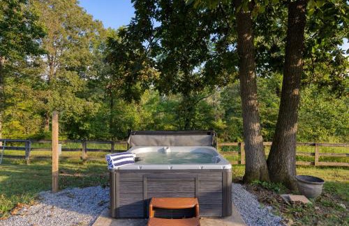 New Market House | Amber Cabin by AvantStay Cozy Mountain Retreat