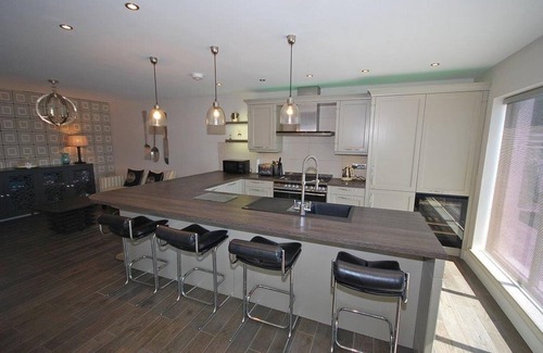 Saundersfoot Cottage | Amber Cottage - Luxury Cottage Hot Tub Sea Views and Log Burner
