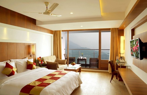Devikolam Hotel | Amber Dale Luxury Hotel & Spa