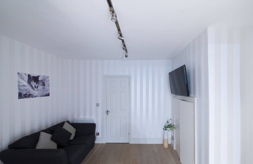 West Kensington Hotel | Amber Hotel