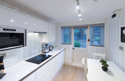West Kensington Hotel | Amber Hotel