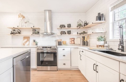 Jonesboro House | Amber Leaf Two · Eight 11 Homes Stylish & Spacious Home Near ATL