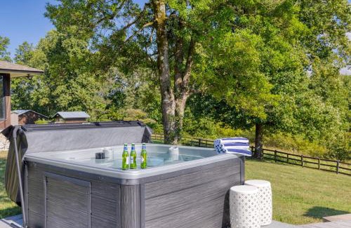 New Market House | Amber Refresh by AvantStay Pool and Hot Tub