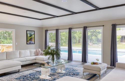 New Market House | Amber Refresh by AvantStay Pool and Hot Tub