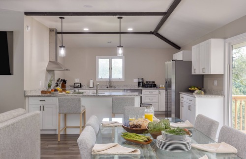 New Market House | Amber Refresh by AvantStay | Pool and Hot Tub