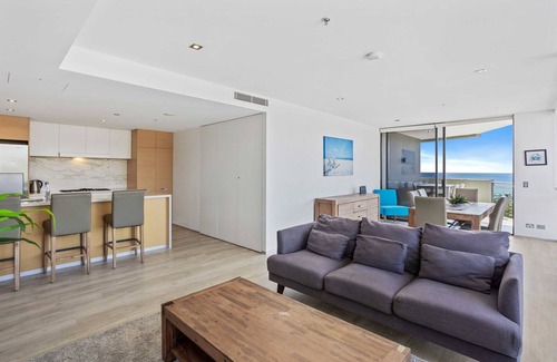 Burleigh Heads Apartment | Ambience Burleigh - 2 Bed Ocean Hinterland Delight