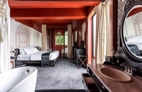 Khlong San Hotel | Amdaeng Bangkok Riverside Hotel