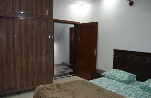 Bahria Town Villa | Ameer Hamza Guest House امير حمزه گیسٹ ھائوس