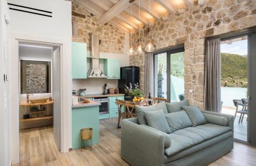 Doukades Apartment | Amelia & Nicholas Stone Houses