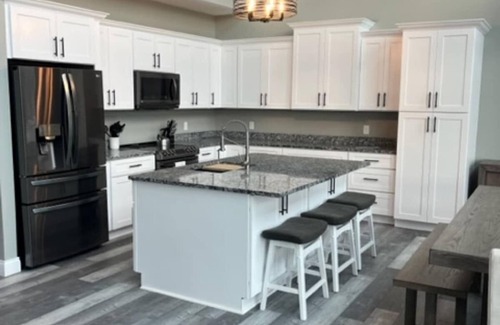 Marion House | Amenity loaded golf course retreat!