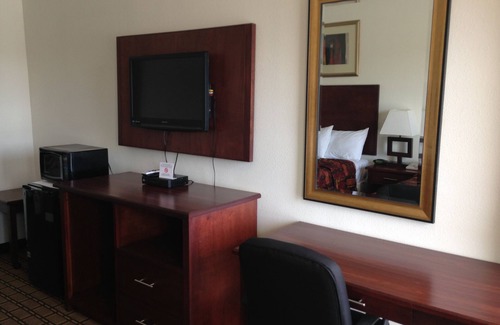 Ridgecrest Hotel | America Inn & Suites