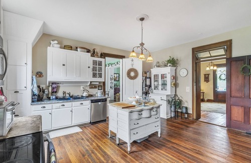 Glasgow Apartment | America Room 1 Bedroom by Main Street Bed & Breakfast