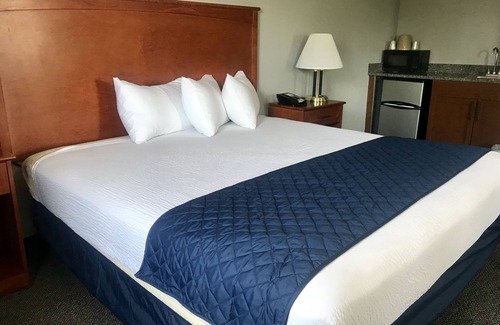 North Kansas City Hotel | American Inn North Kansas City