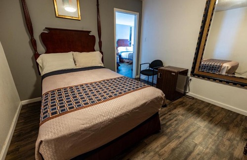 Russellville Hotel | American Inn & Suites Russellville