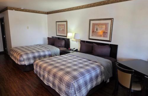 La Mesa Hotel | American Inn & Suites